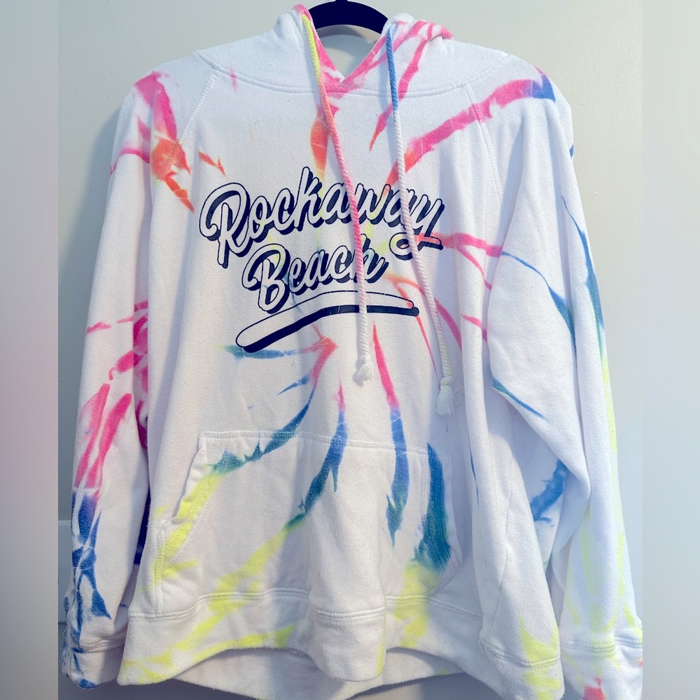 🎄🚨BOGO 50% Off Tie-dye Beach Vibes hoodie